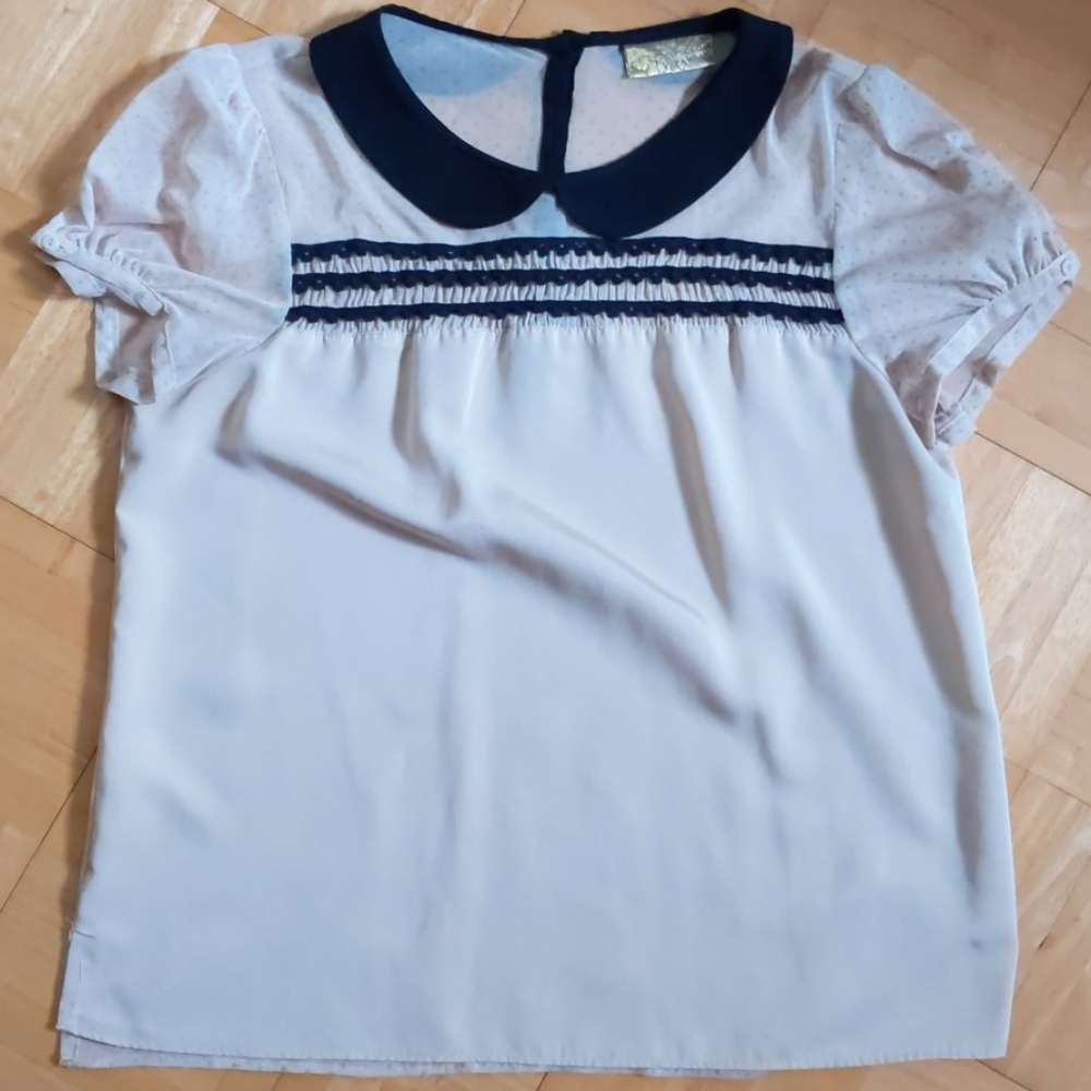 Peter pan collar top